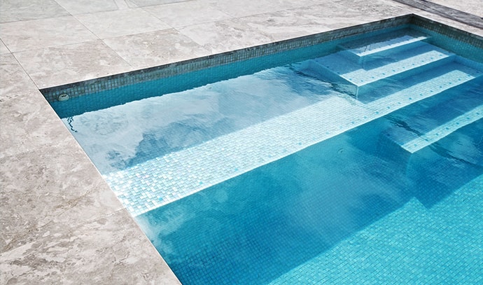 the-pool-tile-company-gcr235-white-crystal-pearl-blend